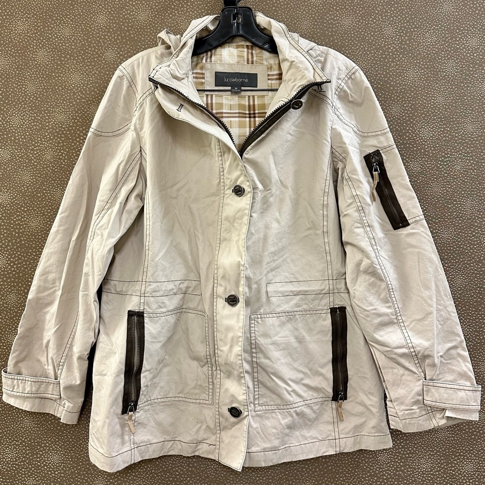 🔥🔥🔥Liz Claiborne Hooded Jacket